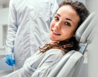 When is the best time to get your wisdom teeth removed
