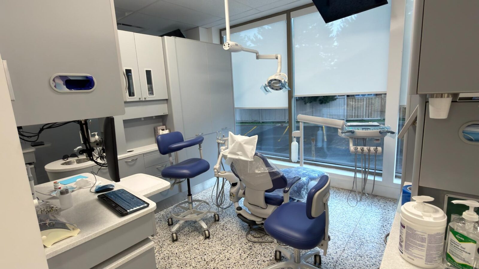 Dental treatment room at Mackenzie Smiles Dentistry